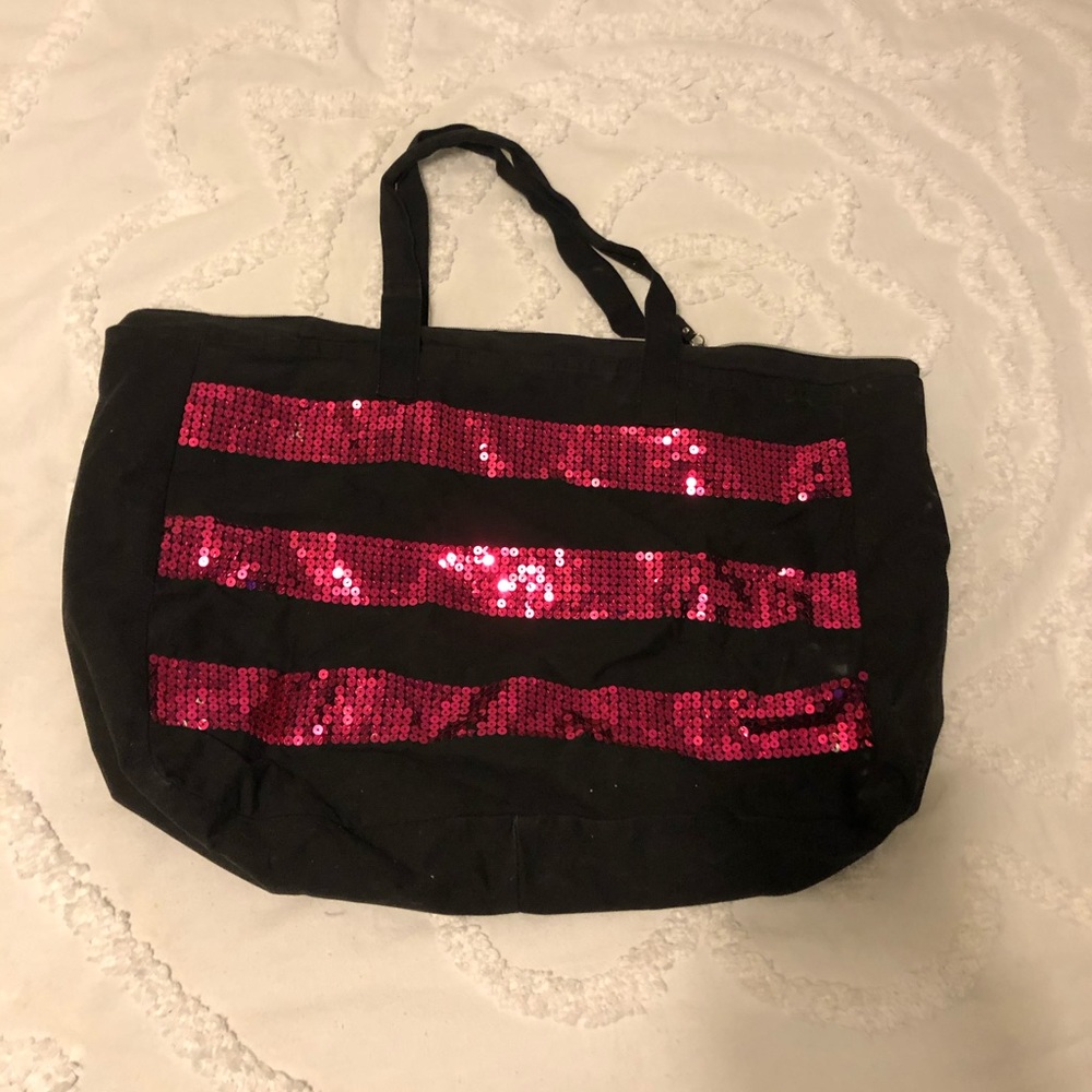 Victoria’s Secret weekend bag - Picture 2 of 4